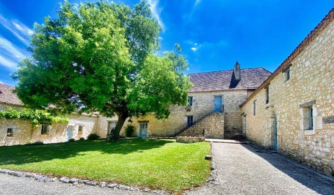 Chambre D'Hote "La Pierre" Domaine De Fonpeyroune Hotel Conne-de-Labarde ภายนอก รูปภาพ