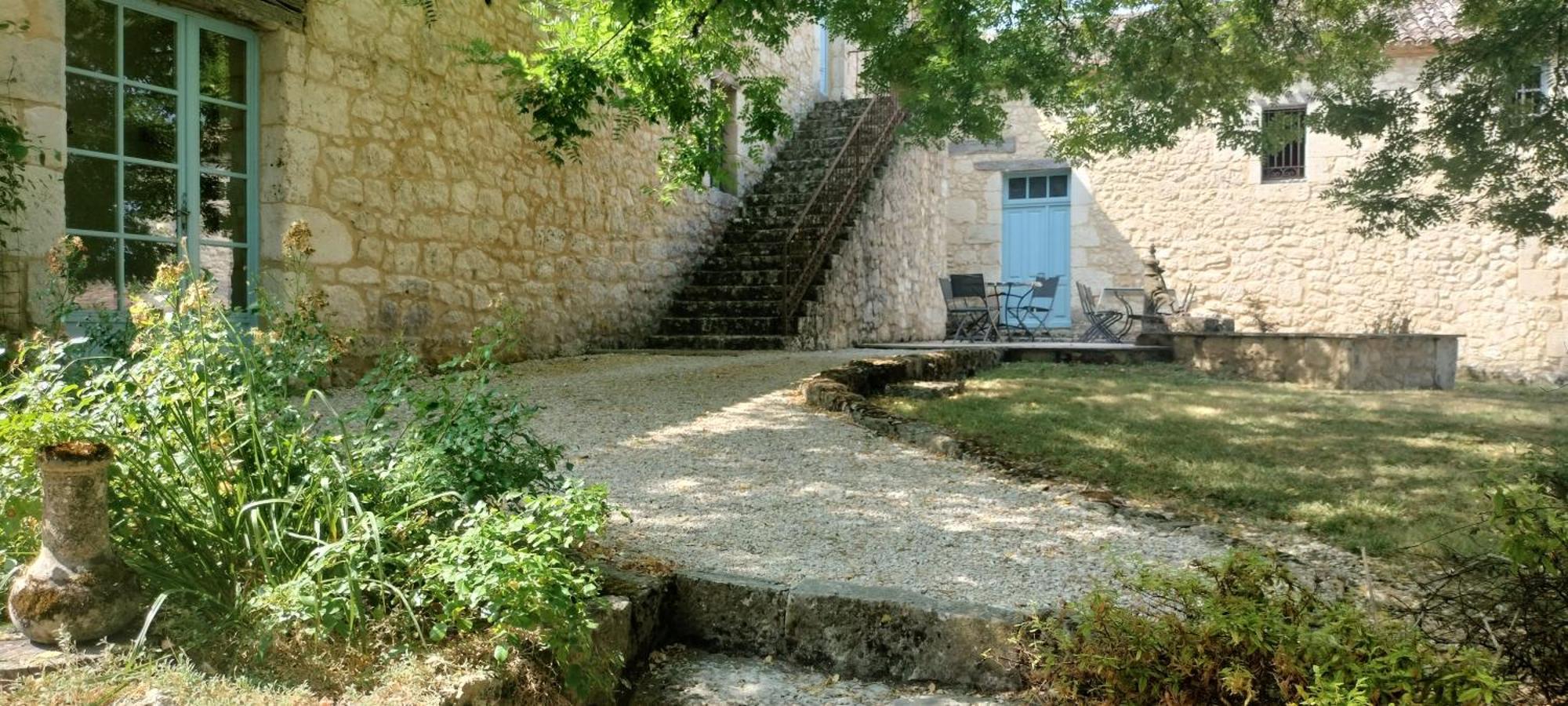 Chambre D'Hote "La Pierre" Domaine De Fonpeyroune Hotel Conne-de-Labarde ภายนอก รูปภาพ